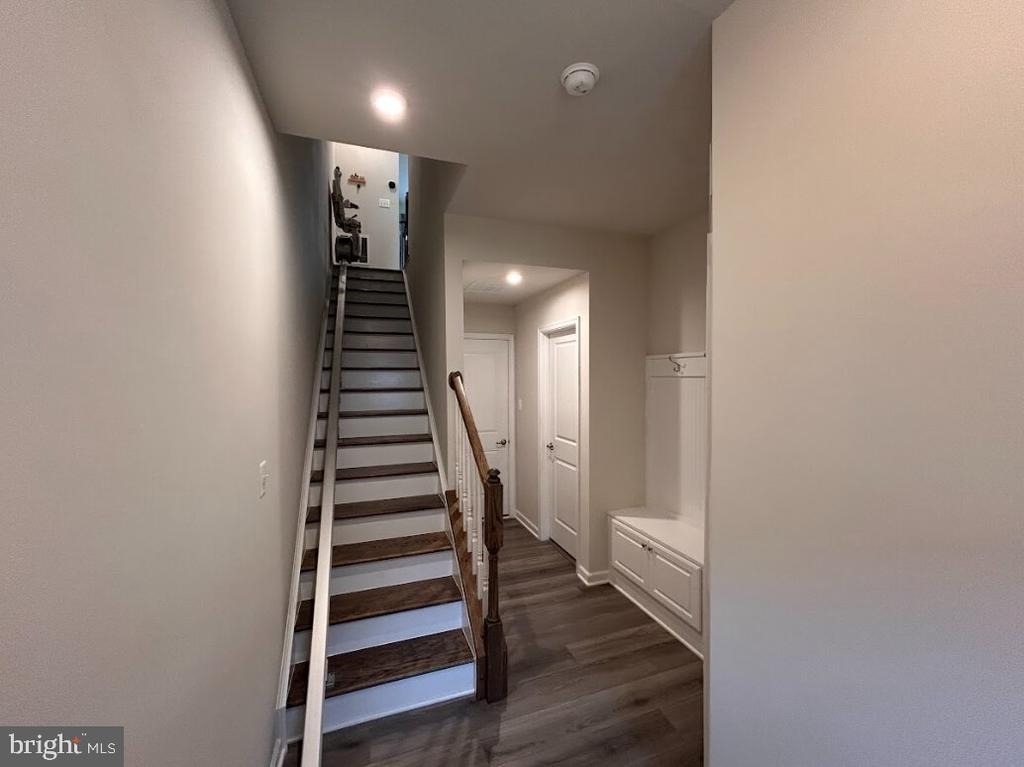 4607 Abbotswell Place - Photo 2