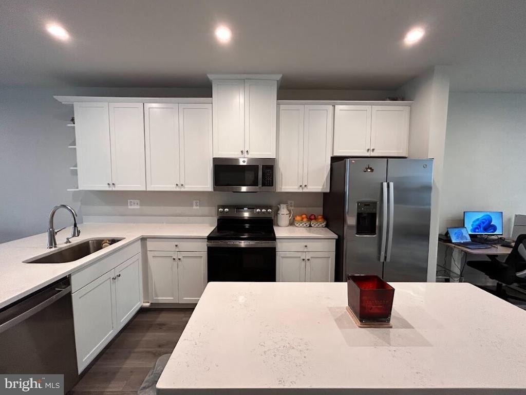 4607 Abbotswell Place - Photo 3