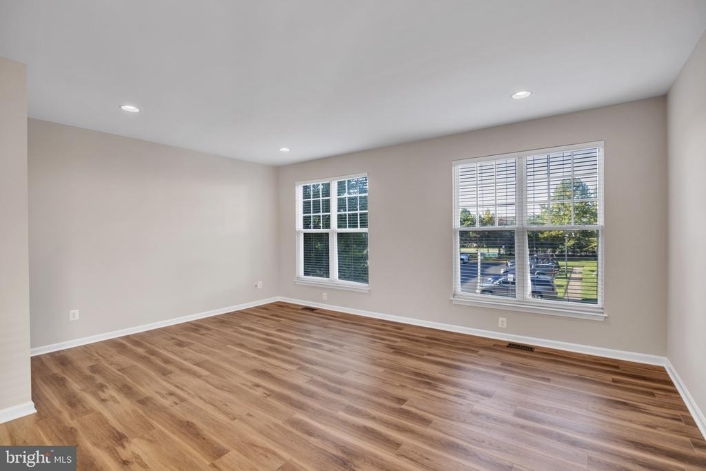 9240 Cascade Falls Drive - Photo 5