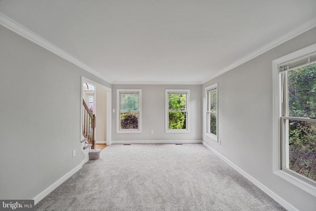 4287 Exeter Drive - Photo 9