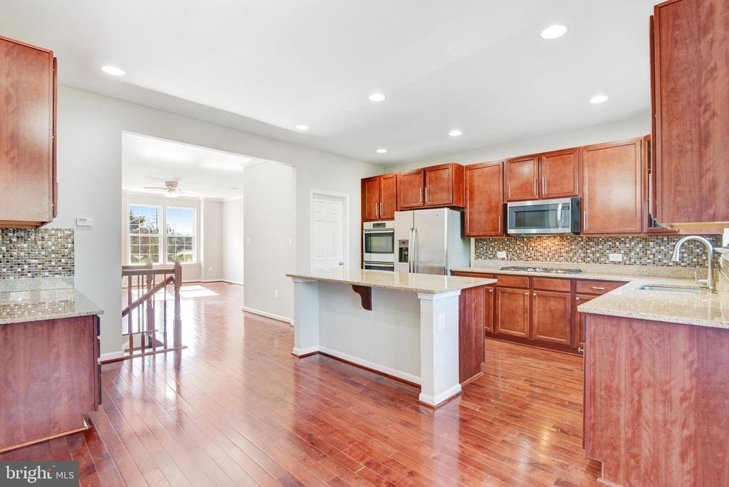 24803 Mason Dale Terrace - Photo 14