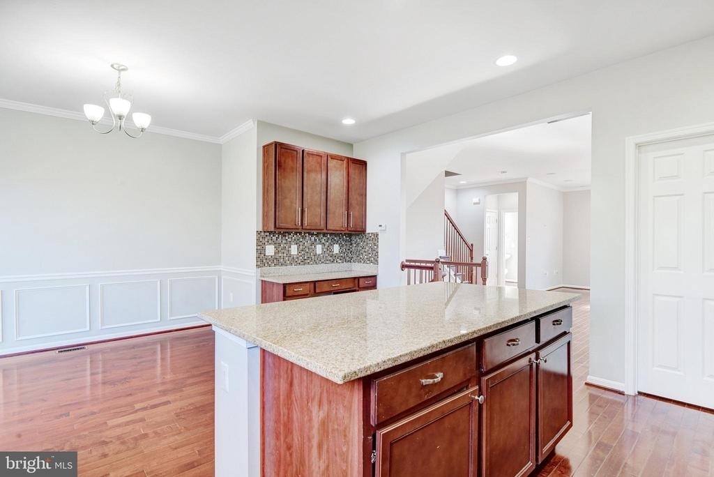24803 Mason Dale Terrace - Photo 10