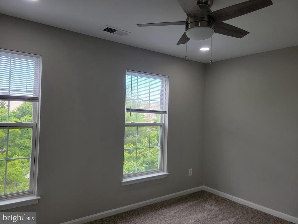 44189 Litchfield Terrace - Photo 8