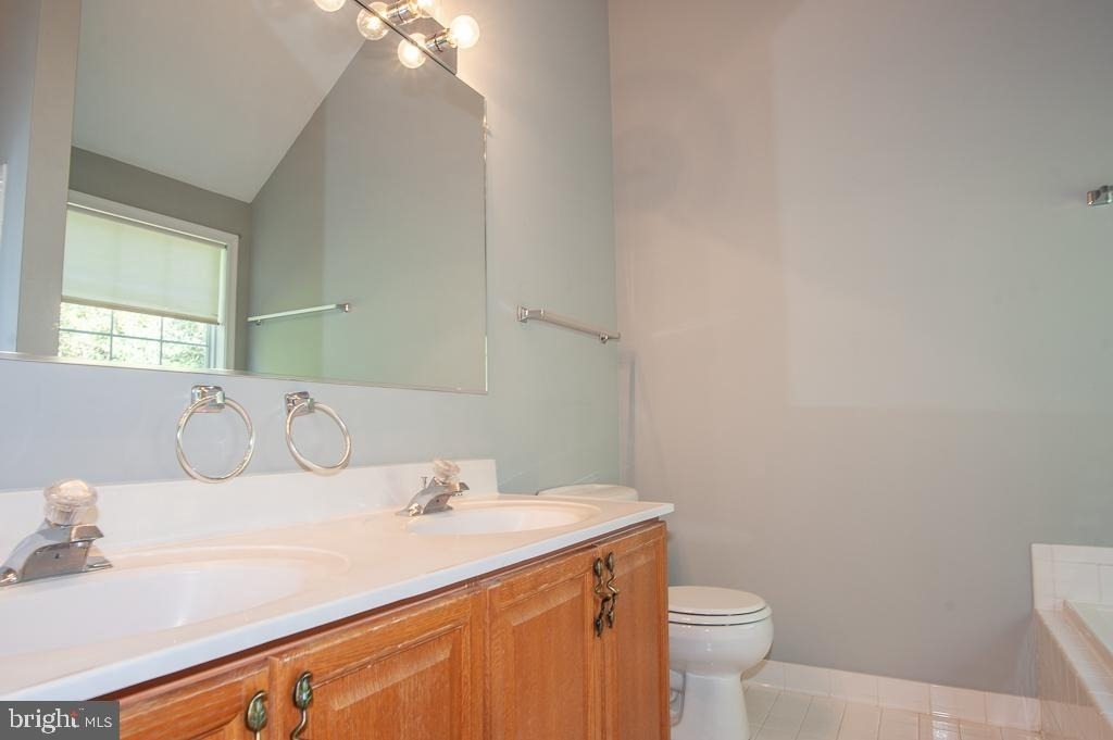 6276 Taliaferro Way - Photo 12
