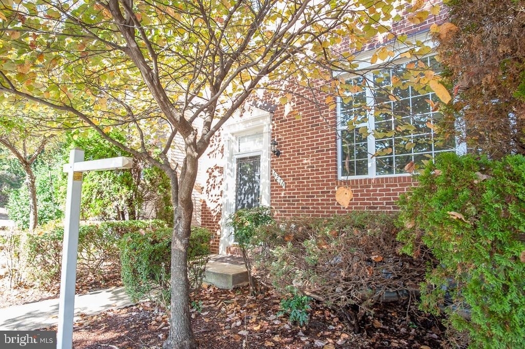 6276 Taliaferro Way - Photo 1