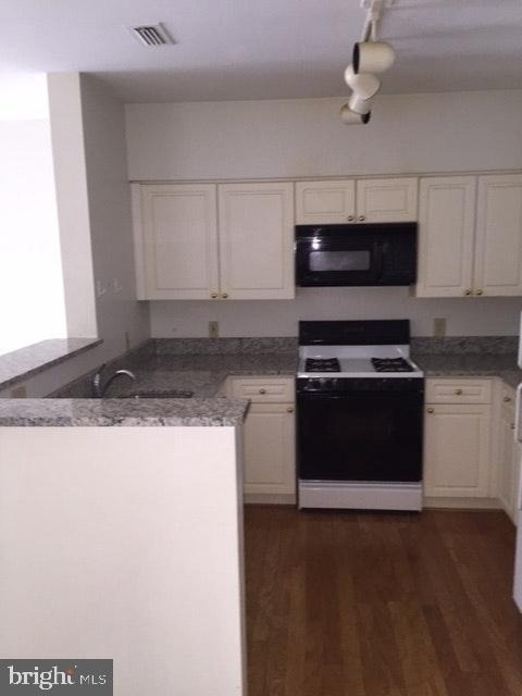 2204 Westcourt Lane - Photo 3