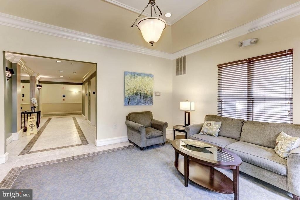 2204 Westcourt Lane - Photo 9