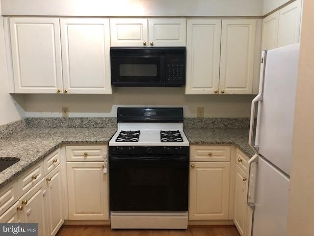 2204 Westcourt Lane - Photo 19