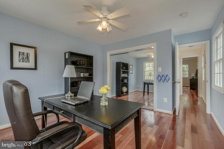 5820 Silchester Street - Photo 35