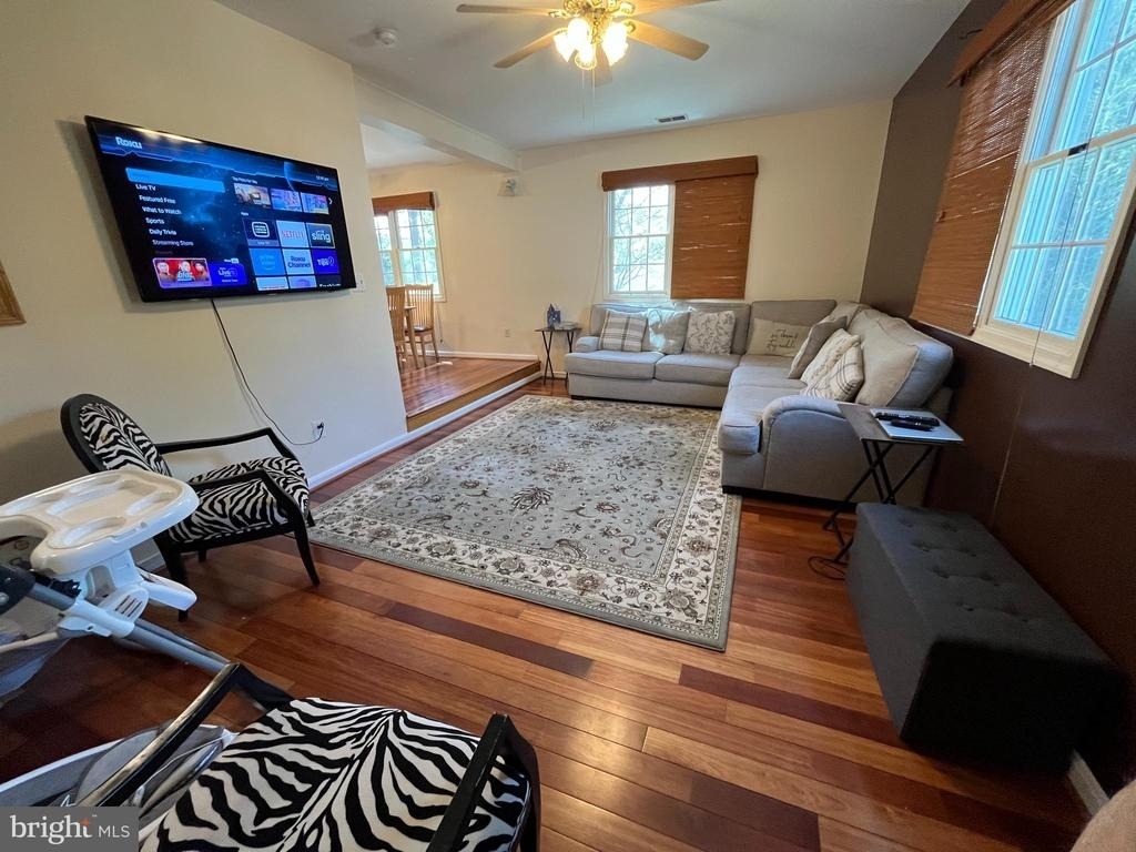 5820 Silchester Street - Photo 17