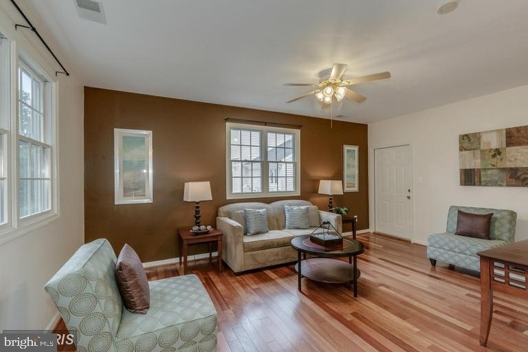 5820 Silchester Street - Photo 7