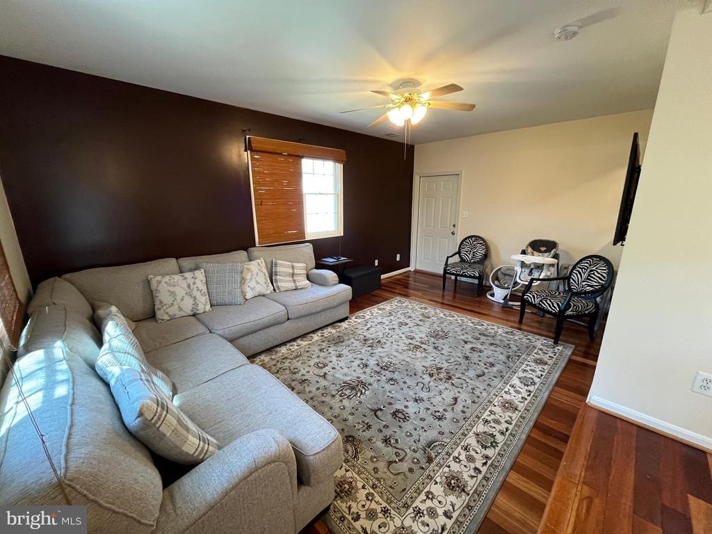 5820 Silchester Street - Photo 16