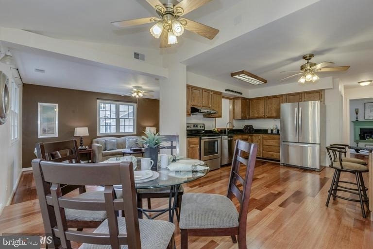 5820 Silchester Street - Photo 10