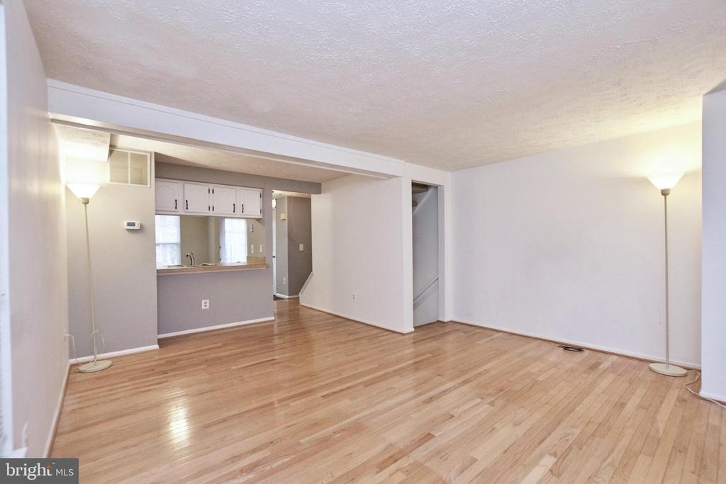 1915 Belmont Ridge Court - Photo 11