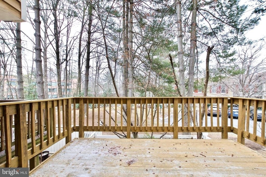 1915 Belmont Ridge Court - Photo 4