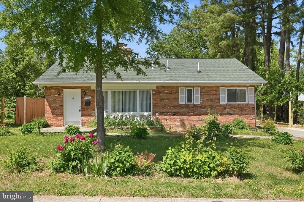 11000 Park Road - Photo 0