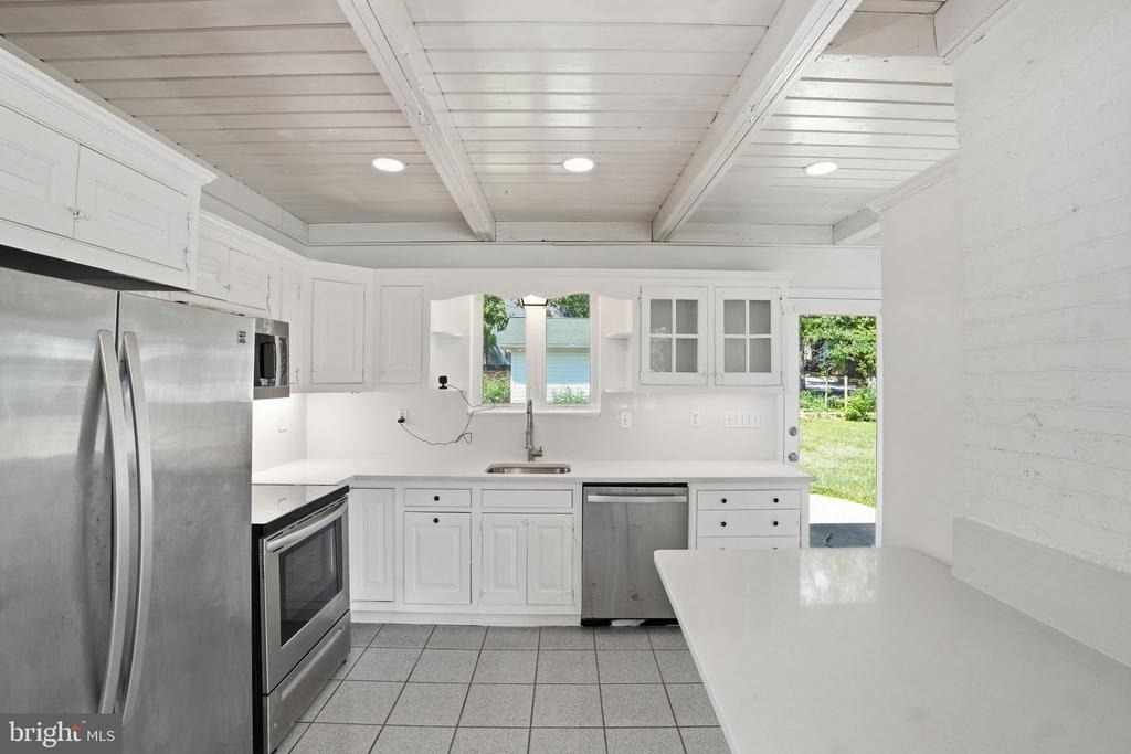 11000 Park Road - Photo 10