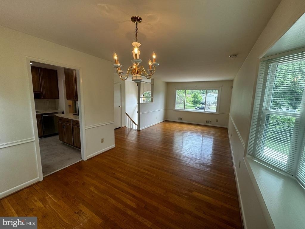 2508 Saint John Place - Photo 5
