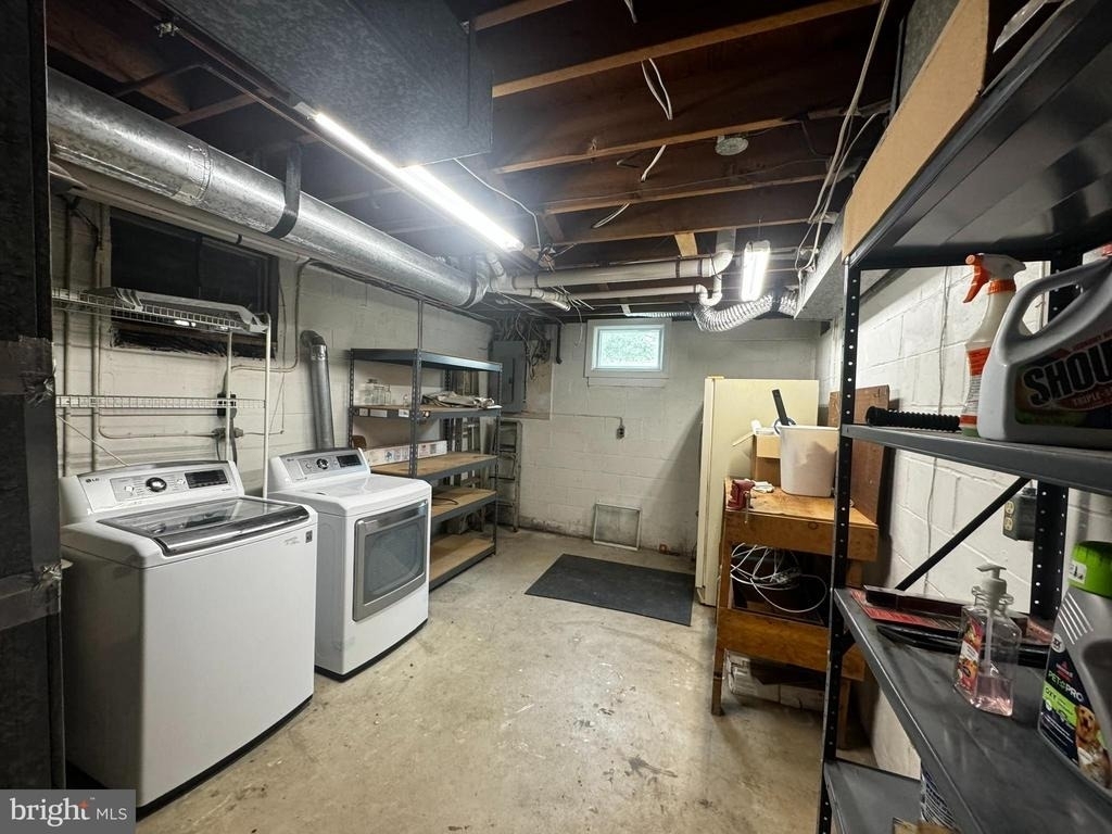 2508 Saint John Place - Photo 34