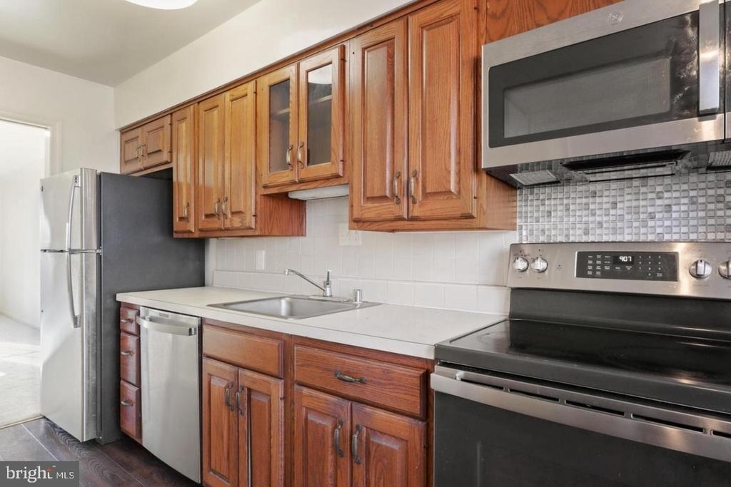 1454 N Quinn Street - Photo 4