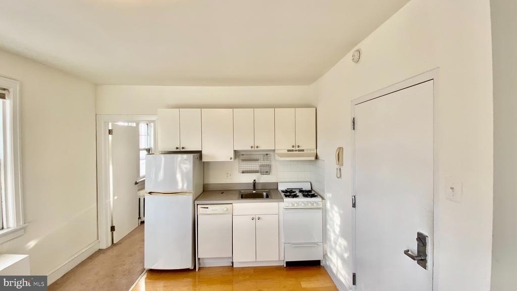 332-34 S 17th Street - Photo 2