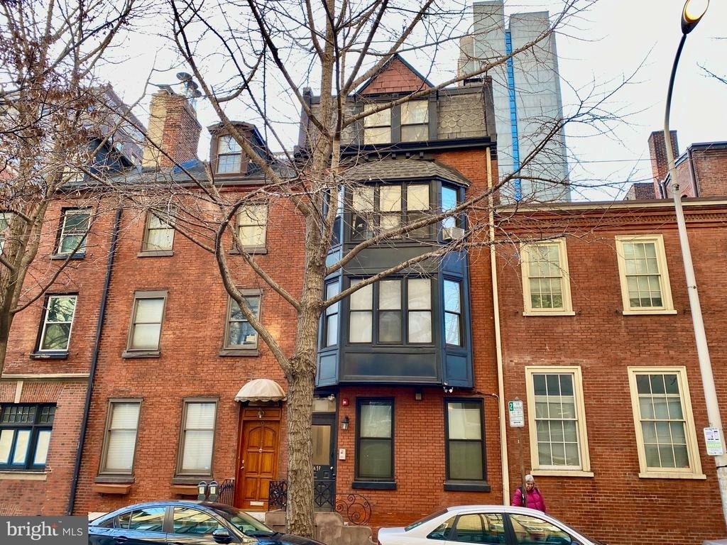1300 Spruce Street - Photo 0