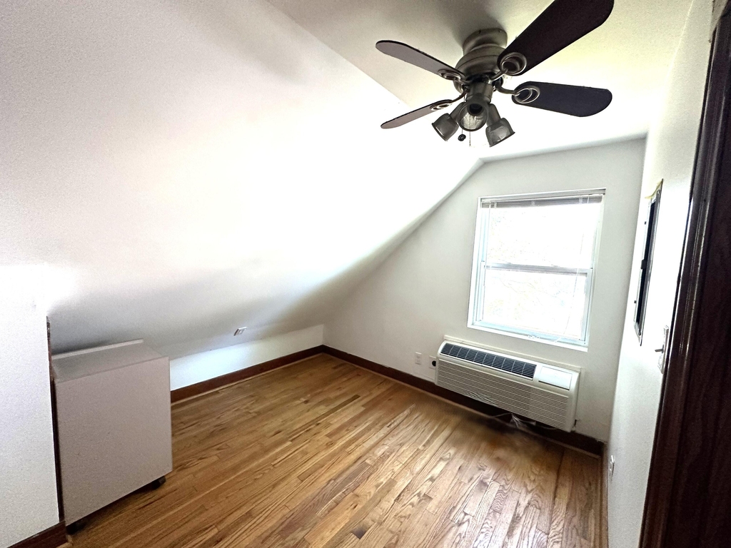 537 Winchester Avenue - Photo 10