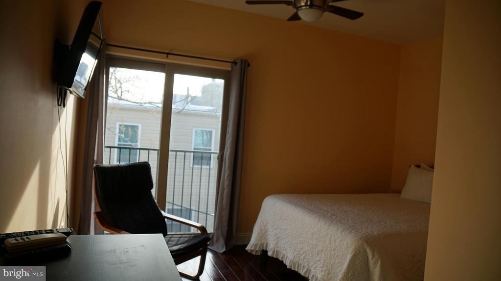 2144 Fernon Street - Photo 10