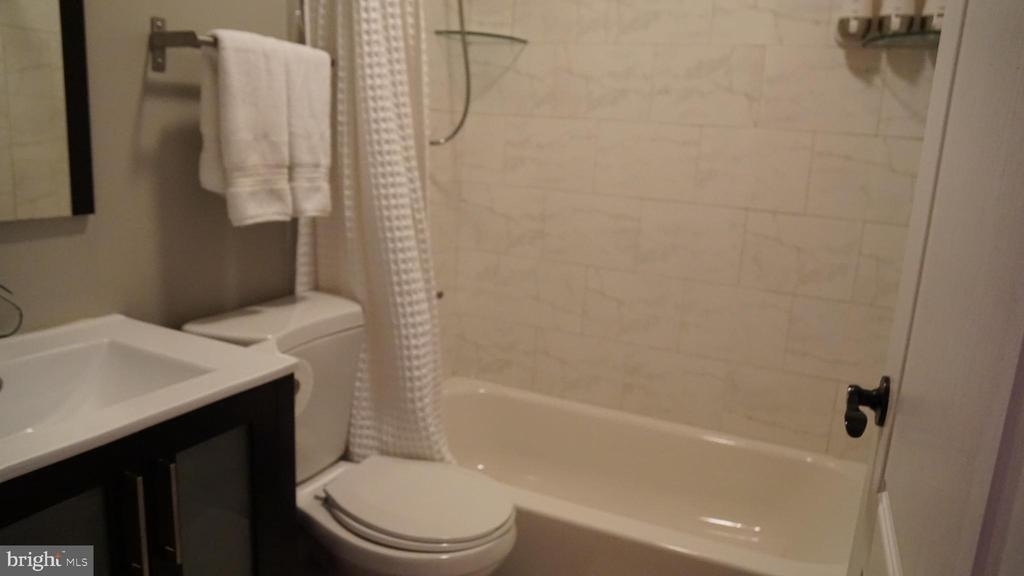 2144 Fernon Street - Photo 9