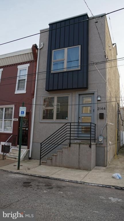 2144 Fernon Street - Photo 0