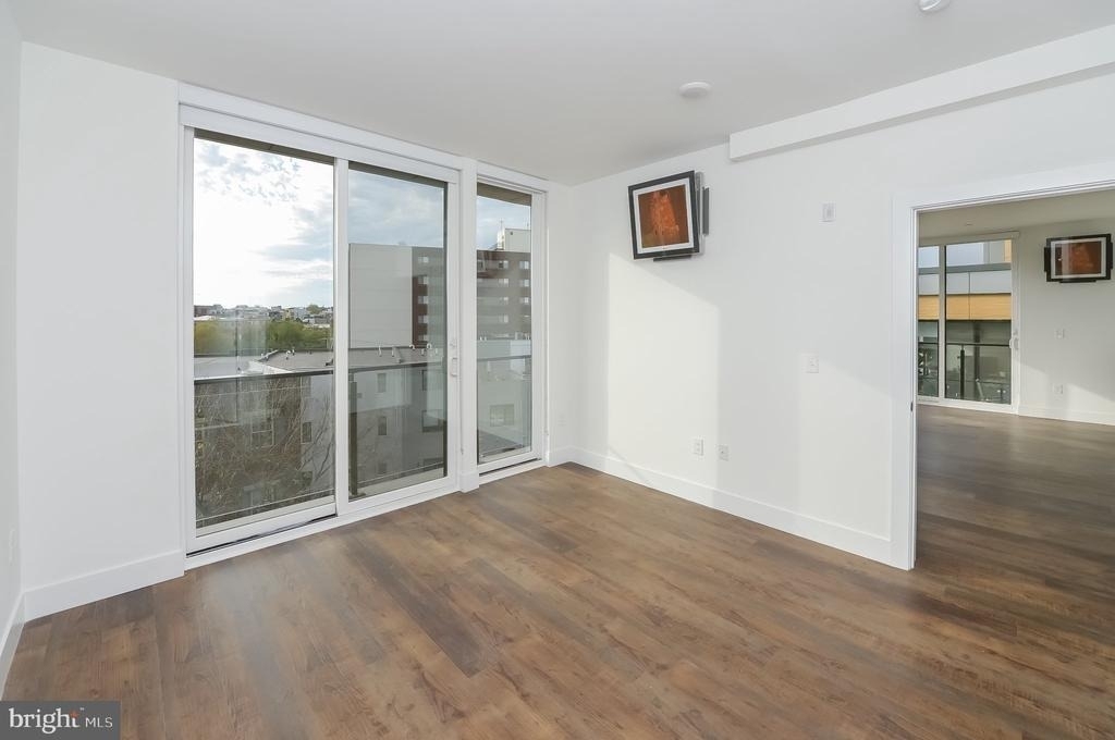 1203 Germantown Avenue - Photo 58
