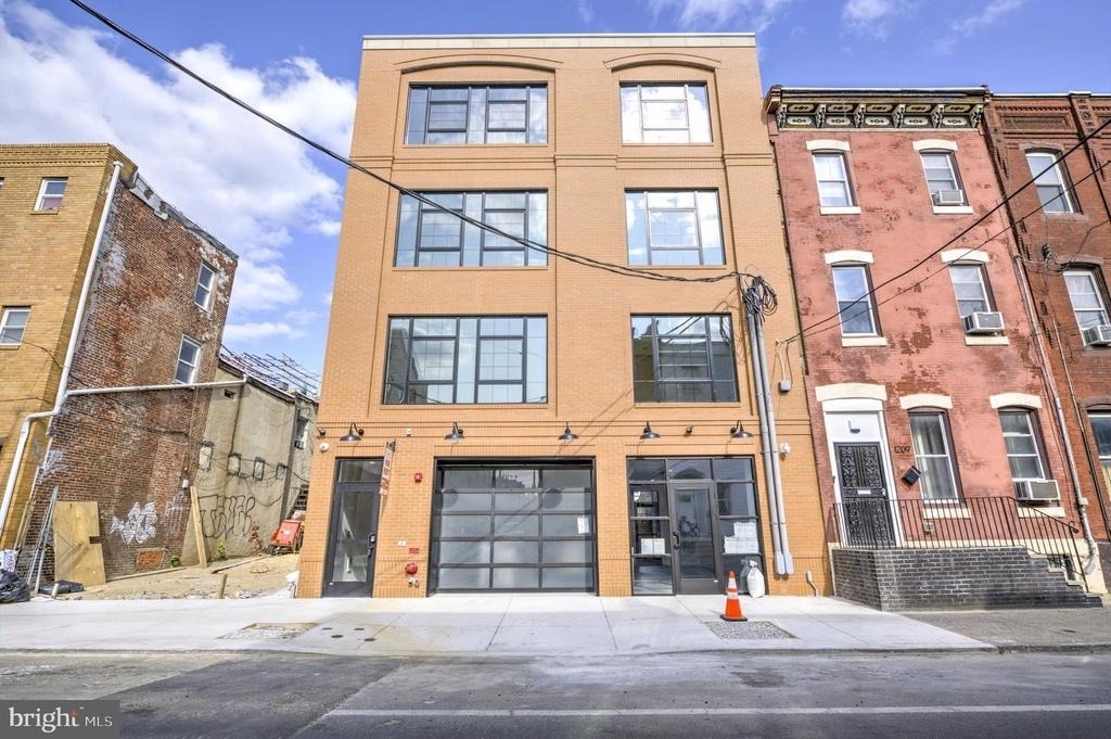 1205 S 15th Street - Photo 1