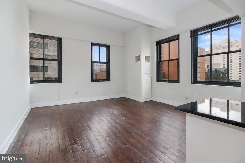 3131 Walnut Street - Photo 1
