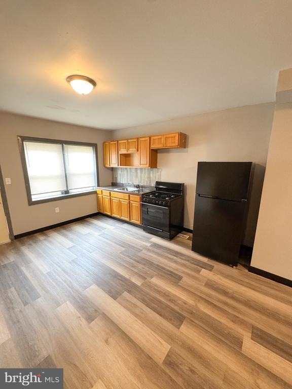 1533 S Allison Street - Photo 0