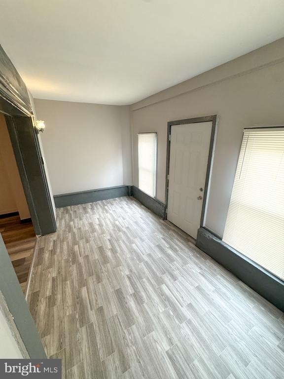 1533 S Allison Street - Photo 4