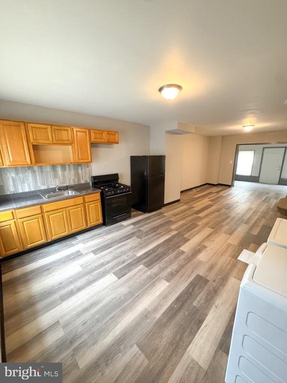 1533 S Allison Street - Photo 1