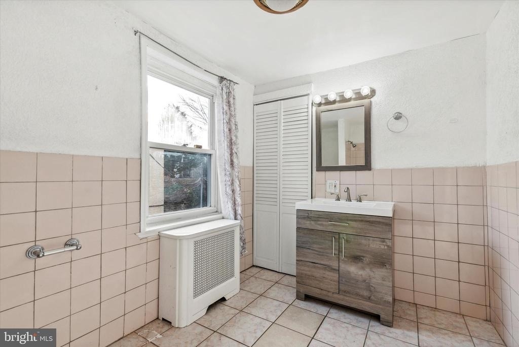 1225 N Howard Street - Photo 10