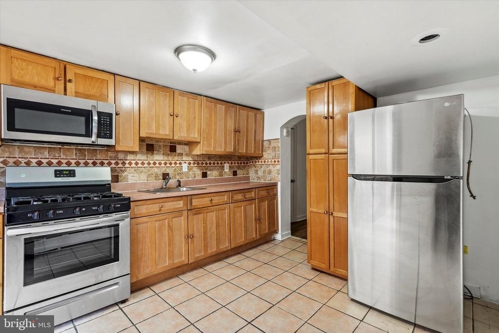 1225 N Howard Street - Photo 5