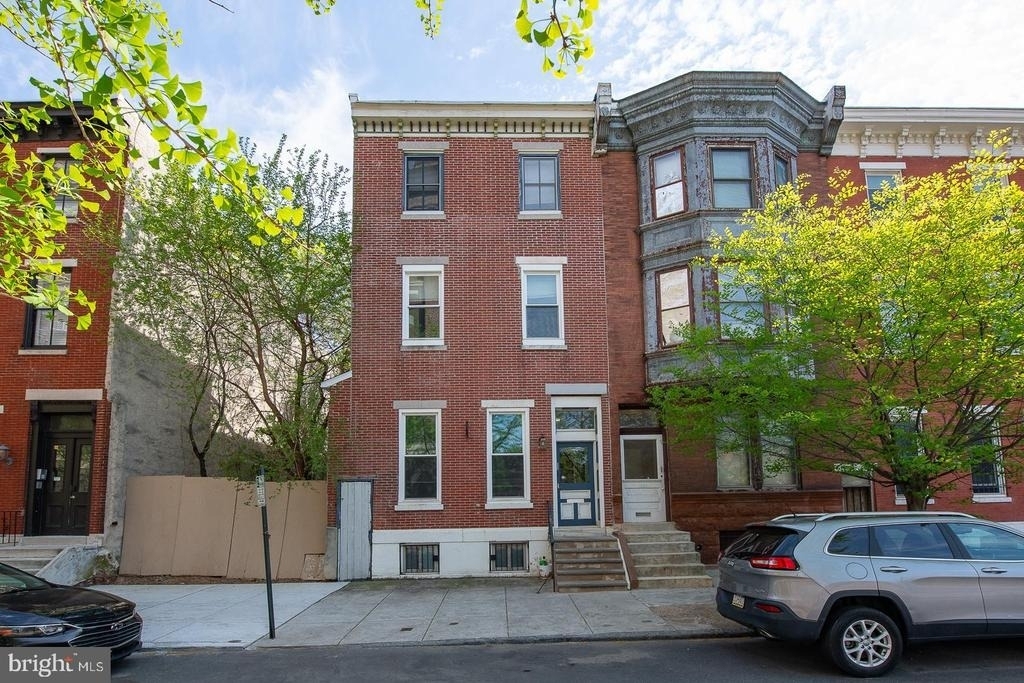 1526 Mount Vernon Street - Photo 0