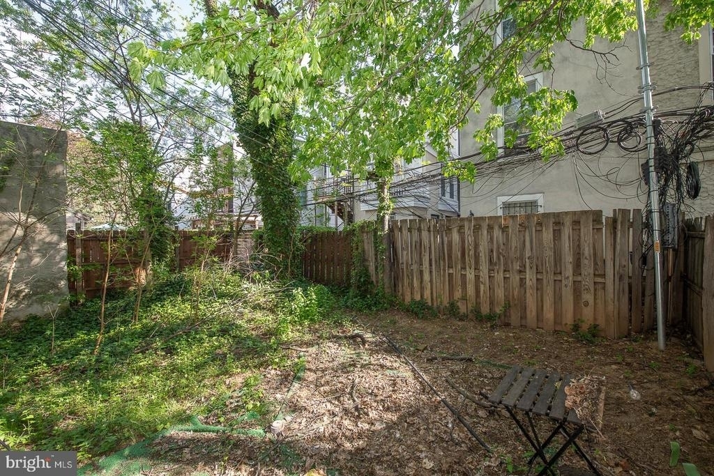1526 Mount Vernon Street - Photo 13