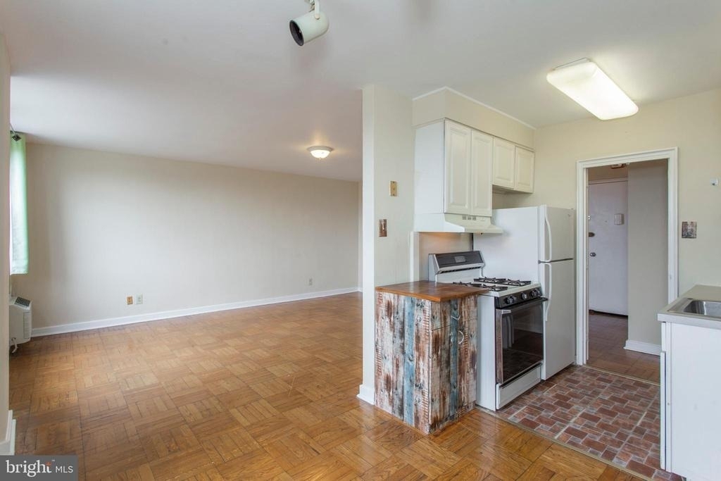 2601 Pennsylvania Avenue - Photo 11