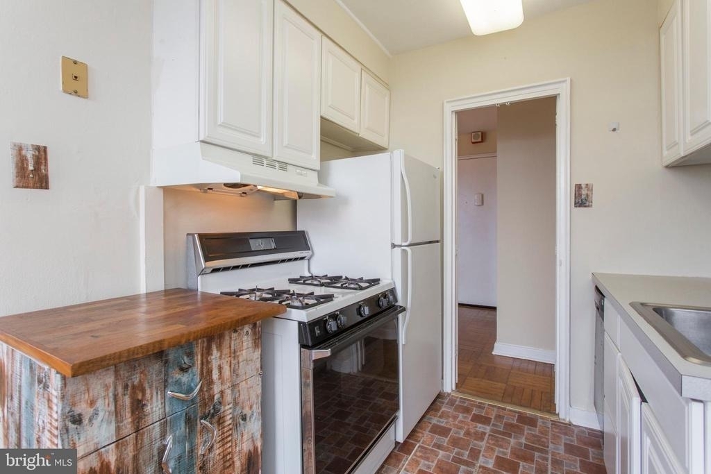 2601 Pennsylvania Avenue - Photo 14