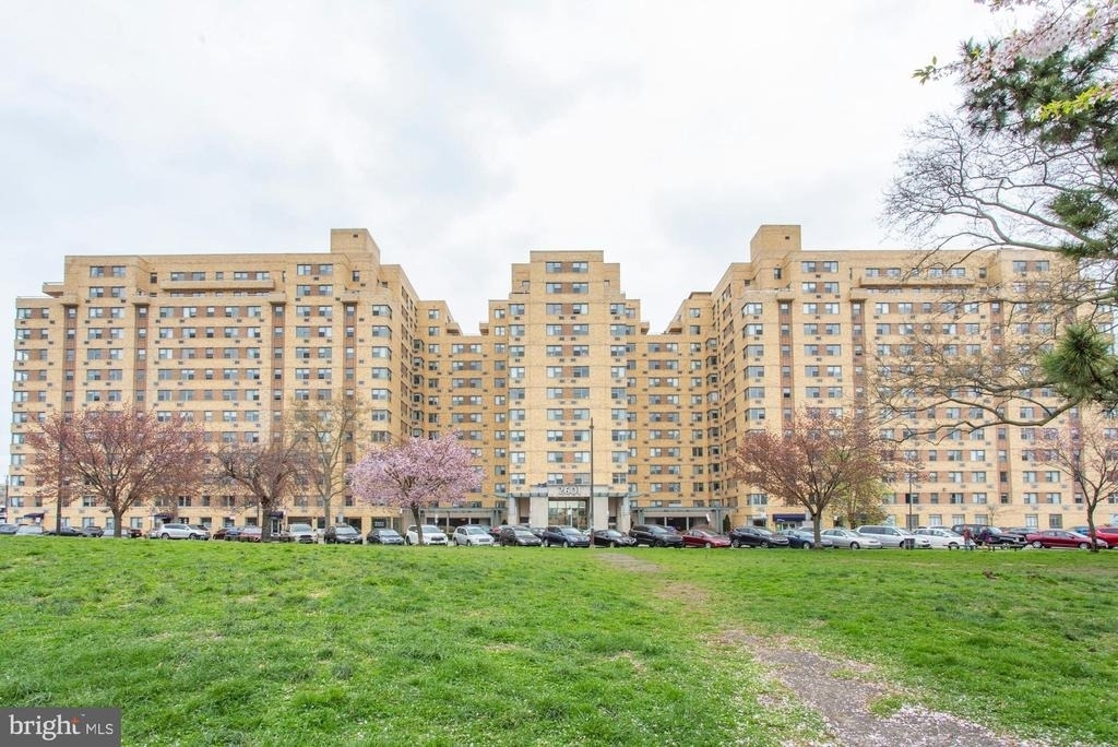 2601 Pennsylvania Avenue - Photo 32