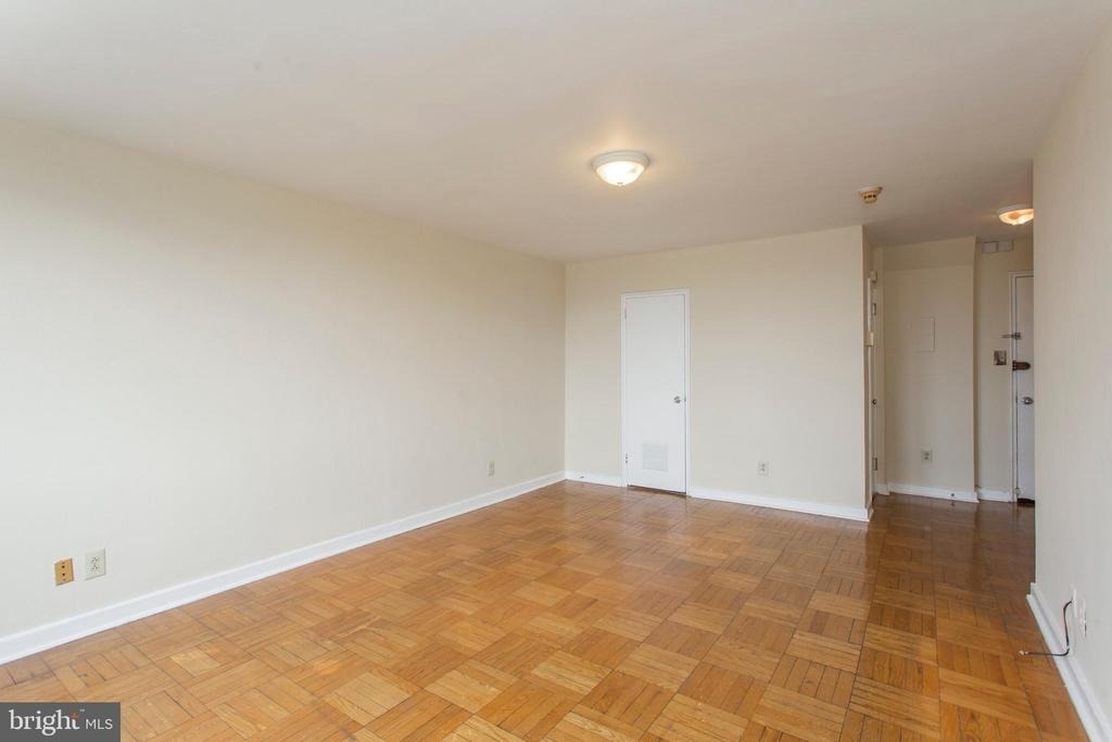 2601 Pennsylvania Avenue - Photo 8