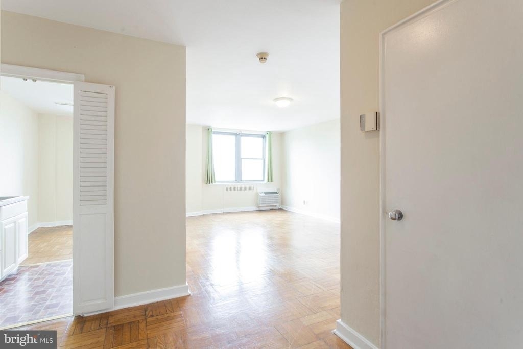 2601 Pennsylvania Avenue - Photo 5