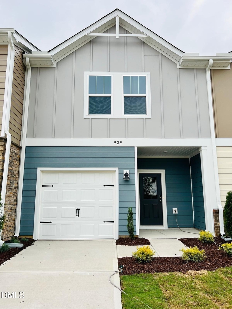 929 Field Ivy Drive - Photo 0