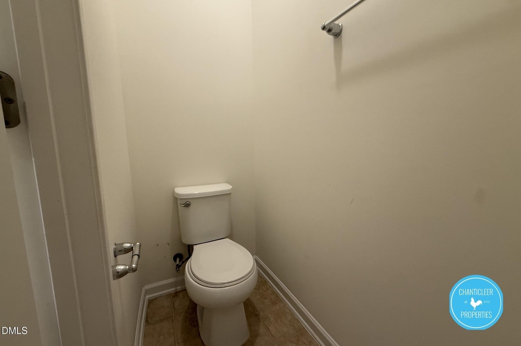 49 E Grove Point Drive - Photo 10
