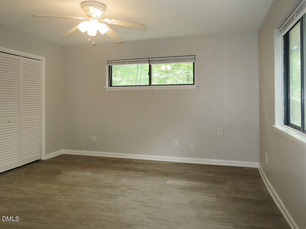 913 Shady Lawn Road - Photo 10