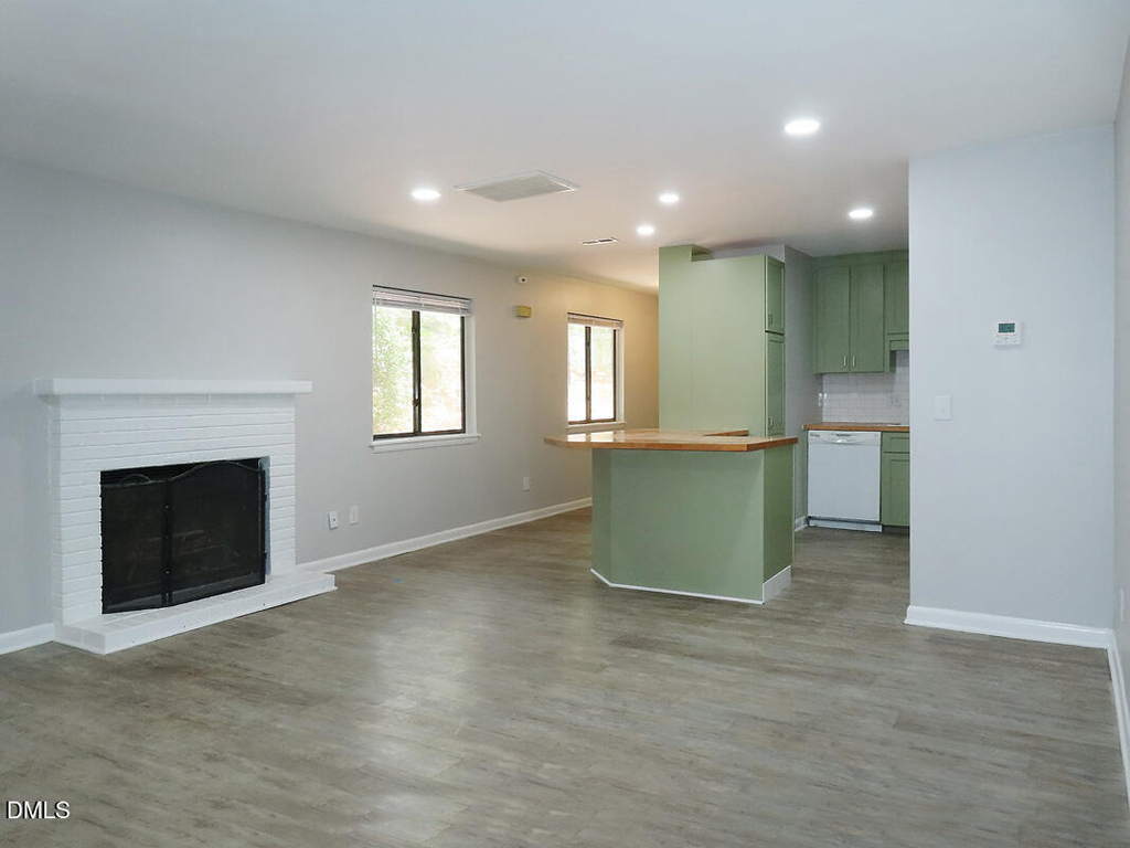 913 Shady Lawn Road - Photo 5