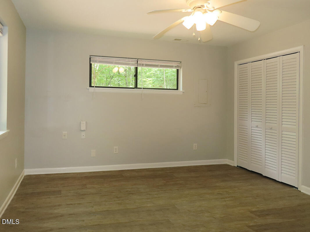 913 Shady Lawn Road - Photo 11